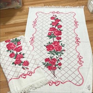 Vintage Floral Rose bow Towel Set brand new dead stock 1970s cannon towels